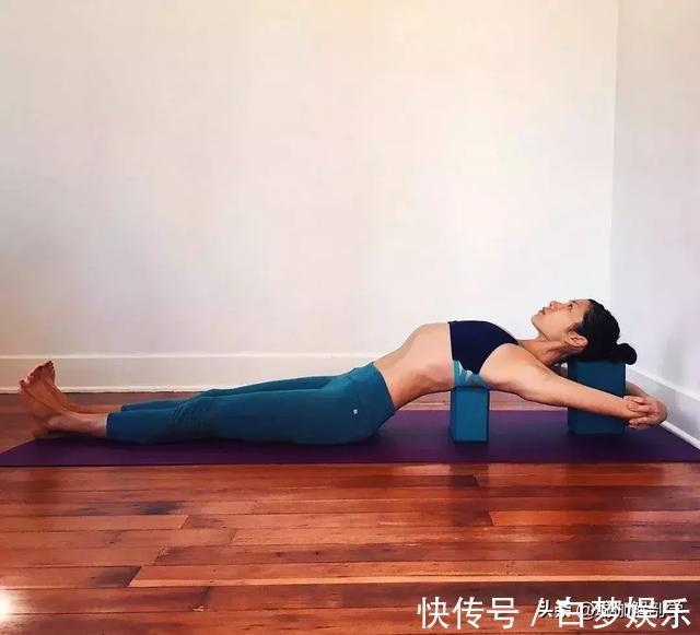 胸腔|9个瑜伽老师最常用的体式,教你轻松改善体态!