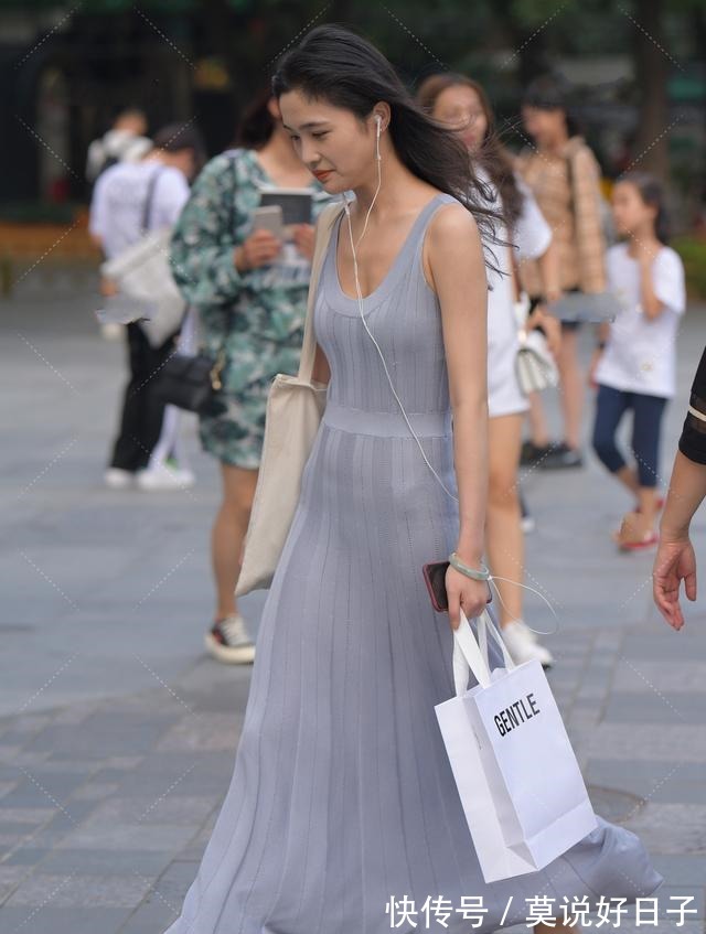 连衣裙 雾霾蓝针织长裙,时尚大气,成熟性感超长连衣裙!