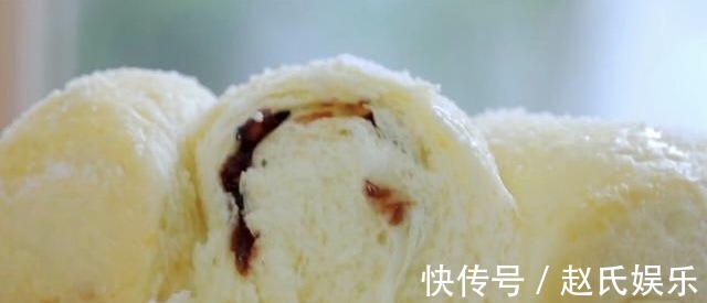 想吃面包不用买，一个电饭锅搞定，松软香甜，自己做的健康又营养