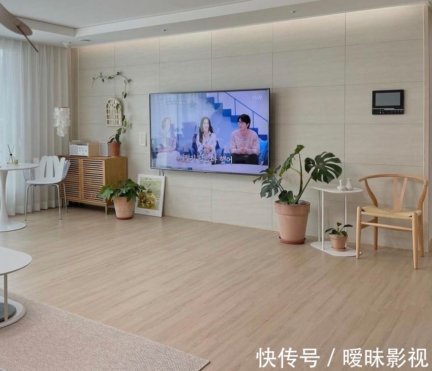 活动式|142㎡四口之家,“活动式”客厅可做4种布局,大人能歇、孩子能玩