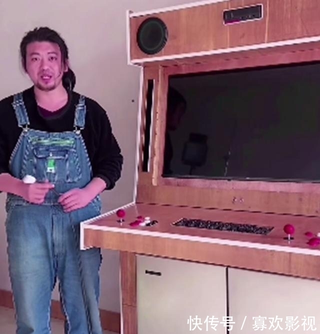 时间|B站up主手工耿自制宅男快乐“神器”?吃喝玩乐样样都行