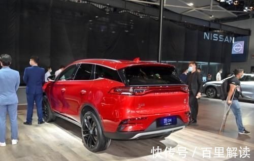 |沙雕动画,搞笑:二哥为了孝顺二叔,把他丢进了粪坑!