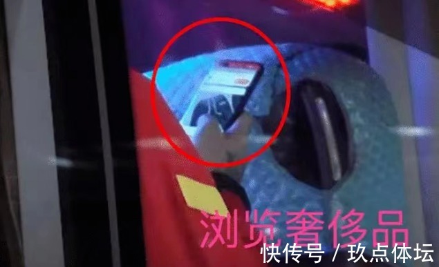 越南|大快人心!阿姨爆料国足!16万年薪无法生存,光豪宅家政费就60万