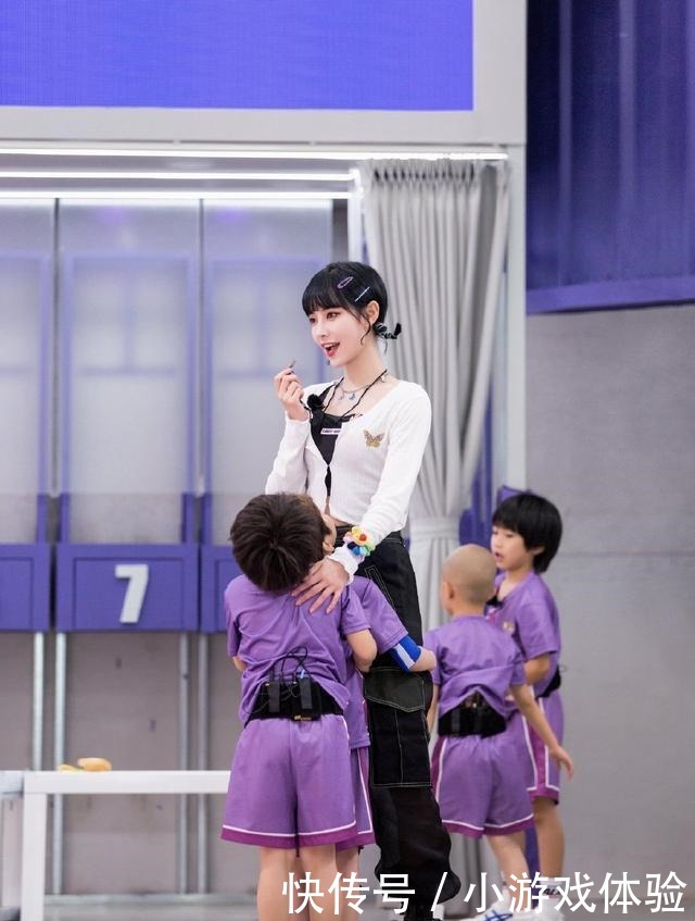 又一剪没喻言该反思自己了