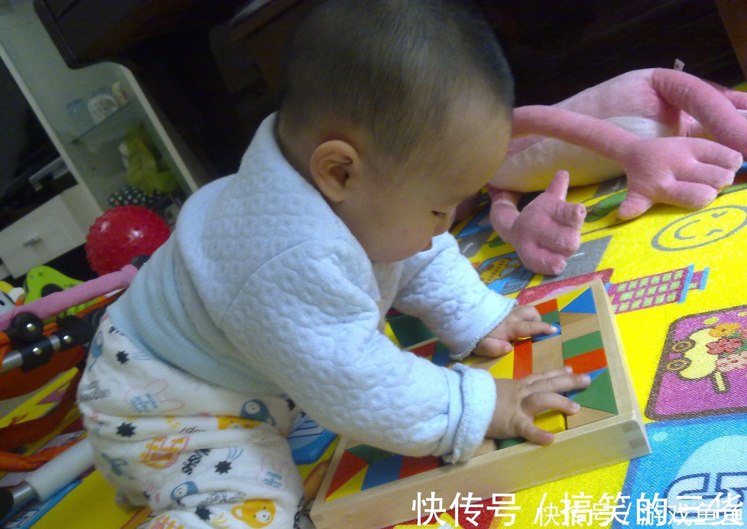 阅读|研究发现:宝宝智力发育不能靠阅读,有种被忽视的行为更有帮助