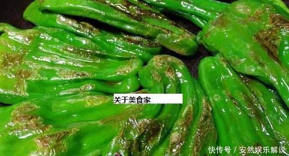 虎皮辣椒要注意这一点，做出来味道比肉还香，两天不吃就想它