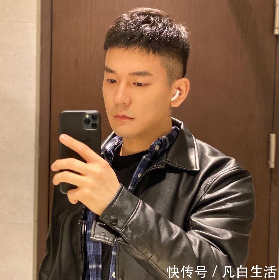 男生们 男生留“背头”发型太油腻,2021剪这些清爽发型,阳光又帅气