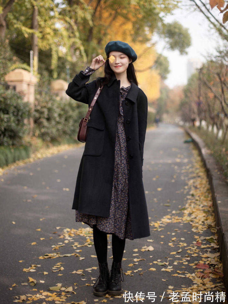 搭配|大衣+碎花裙搭配,优雅大方有韵味
