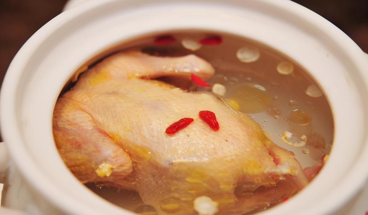 嘌呤|男子高尿酸变成肾衰竭,从不喝酒,医生指出2样东西害人不浅