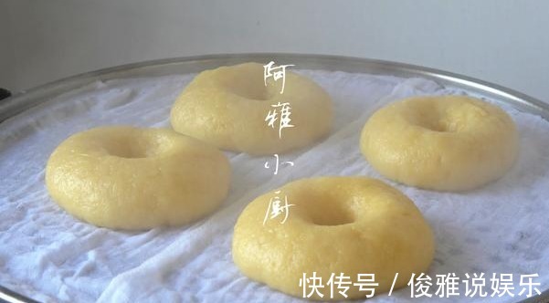 玉米面最好吃的做法,比蛋糕还好吃,粗粮中的精品,孩子一次吃俩