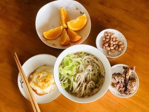 蛋白质|开学季，做好孩子的后援，早餐要达标，为他的身体、学习保驾护航