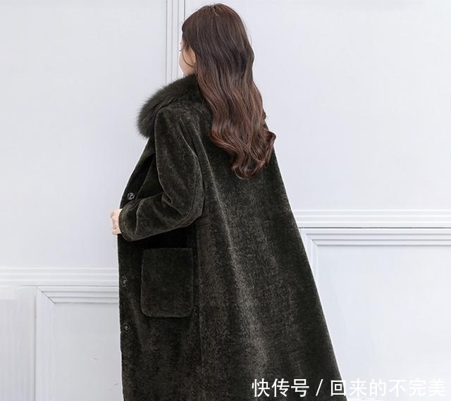 70后人再不打扮就老了！19年最流行这些女装，年轻洋气显气质