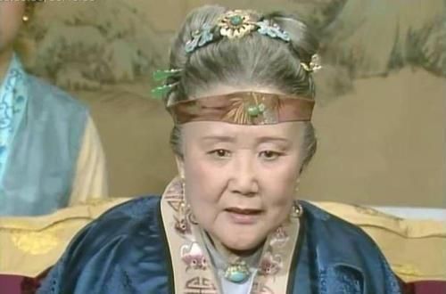 大观园|贾母为何不喜欢邢岫烟,对她在贾府的困境视若无睹?