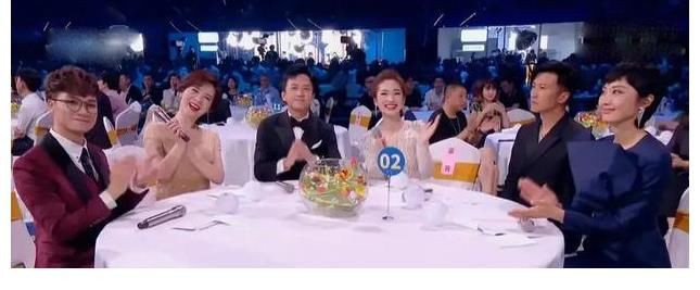 谢霆锋|大湾区中秋晚会8大槽点：群星假唱，主持人拉胯，大牌明星打酱油