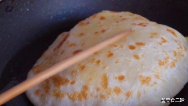  鸡蛋灌饼鼓泡的秘诀都在这，1包1擀，蓬松又柔软，想失败都难