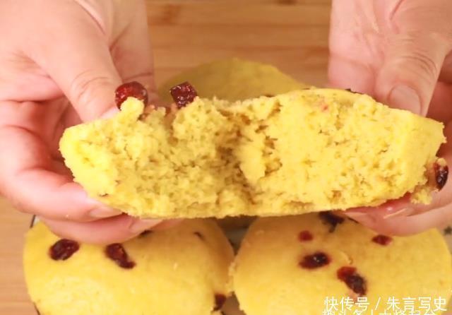 教你用5个碗做发糕,蓬松暄软,不塌陷不发粘,比买的还好吃