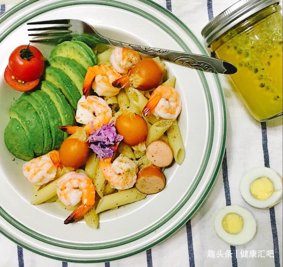 天使面庞|伊朗的第一女神,拥有天使面庞,魔鬼身材,第一超模名不虚传