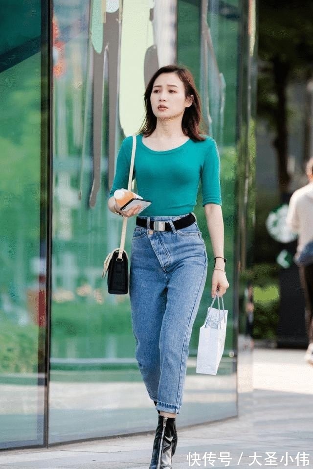 高级感|美女街拍：“女总裁”姐姐散发着高级感，好想跟她谈恋爱，想想都是美好的