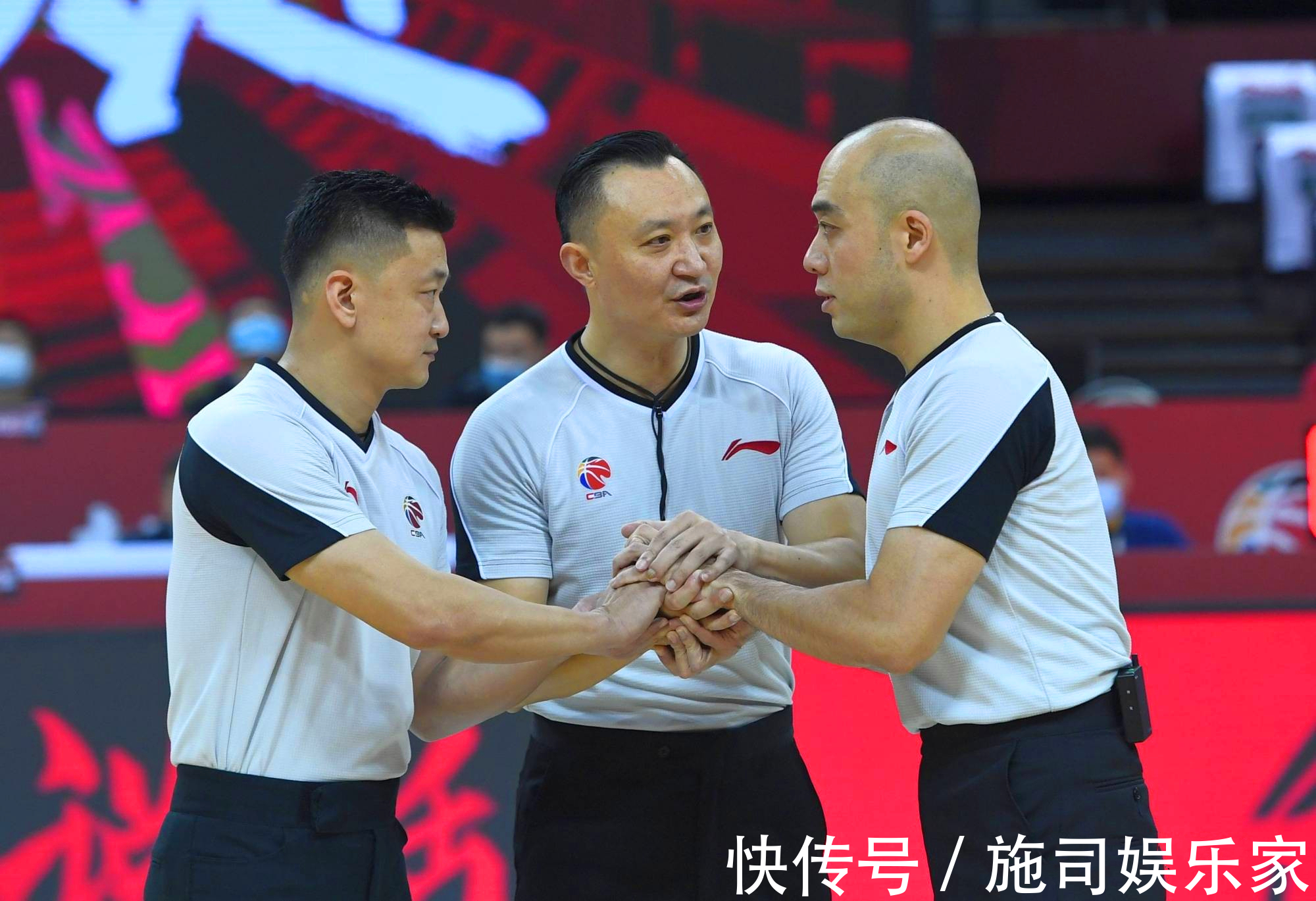 重罚|重罚闫军！宗赞脑震荡+鼻梁重伤，CBA恶意伤人却被裁判无视