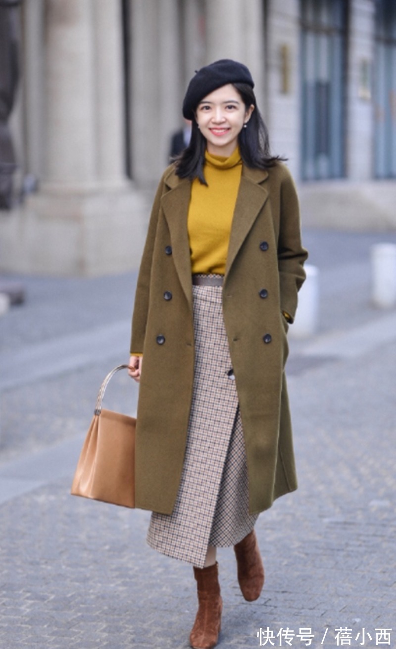 毛衣|秋冬还是穿“大衣”最高级,搭配毛衣、牛仔裤、半身裙时髦又气质