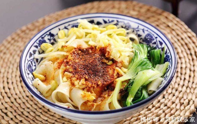 中国南方人和北方人都吃面,那面的类型有什么不一样