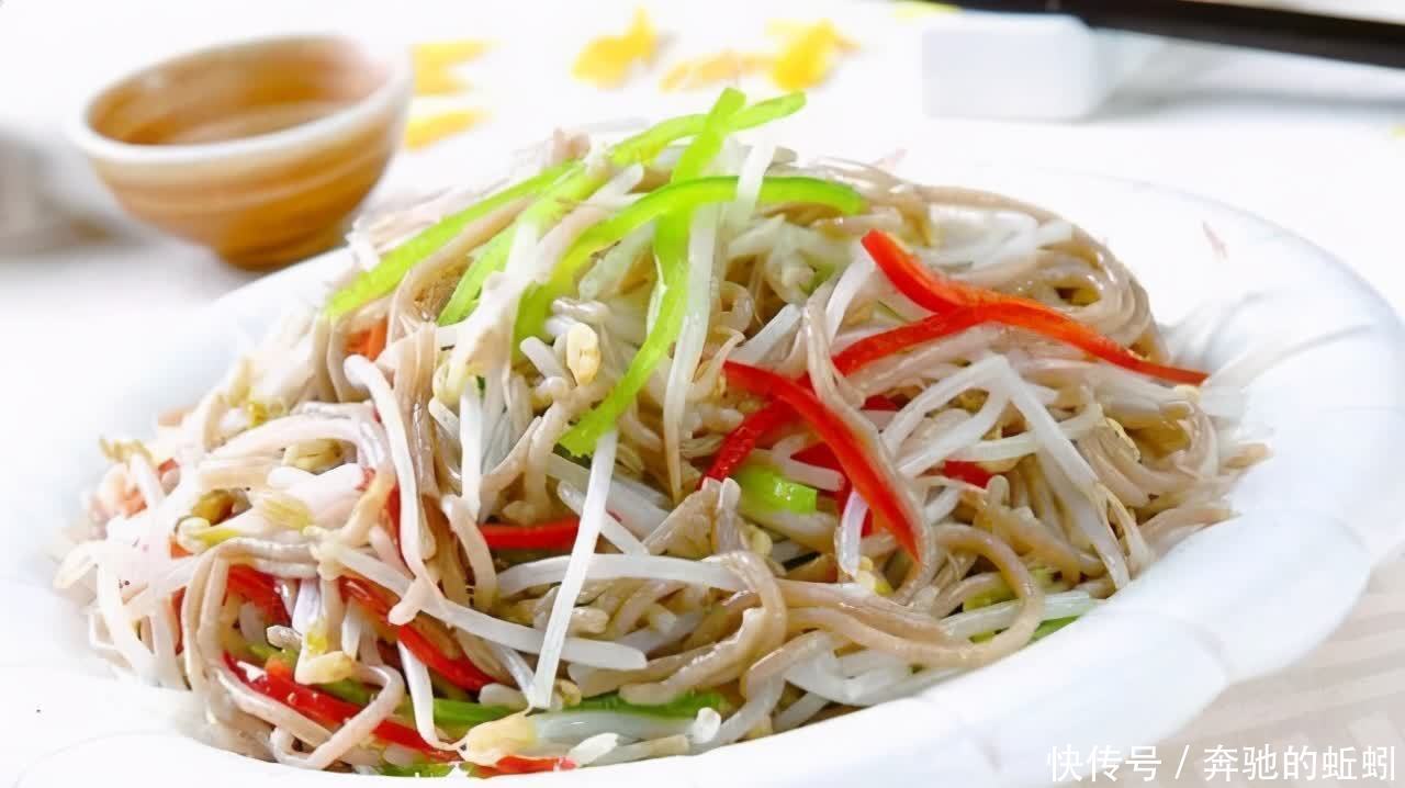 补血|女性不想早衰,坚持吃三种果蔬,淡斑美颜,调经补血,皮肤细腻有