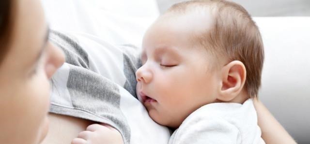 睡眠时间|四种常用的哄睡方式,正威胁宝宝健康,别为追求快速哄睡而坑了娃