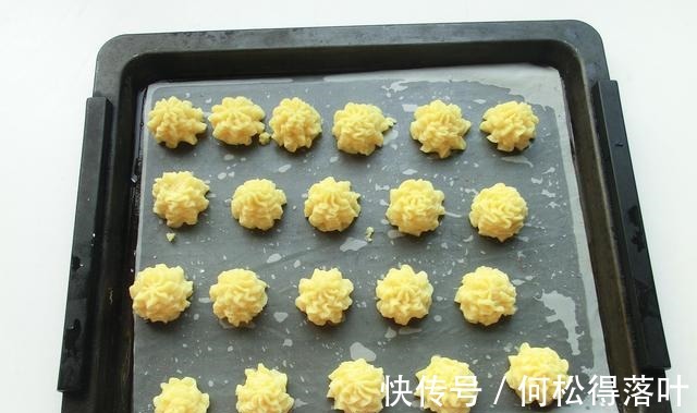 用了5年的曲奇配方,尝试上100次,轻松挤,纹路不消失,口感特酥!