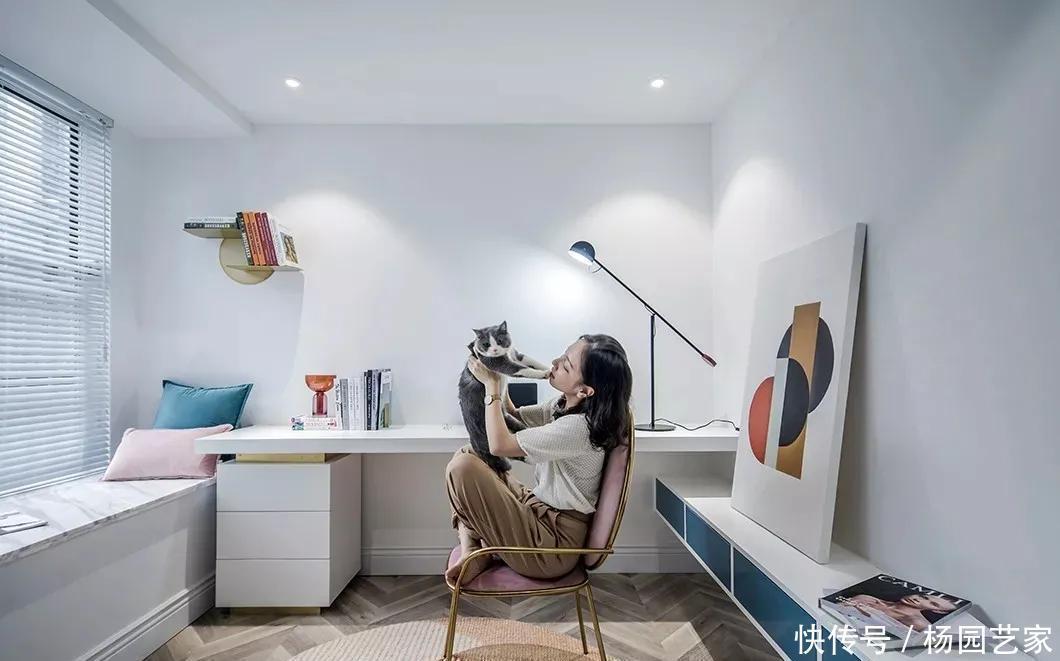 齐家栗子|89㎡现代轻奢风格新房装修，粉+蓝拼色背景墙惊艳！