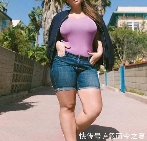 体重|以肥为美的乌克兰模特走红网络,自信称:增重到180斤会更美!