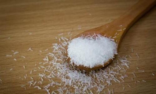 胡椒粉，鸡精和味精哪个对身体伤害大？为了家人健康，不妨看一看