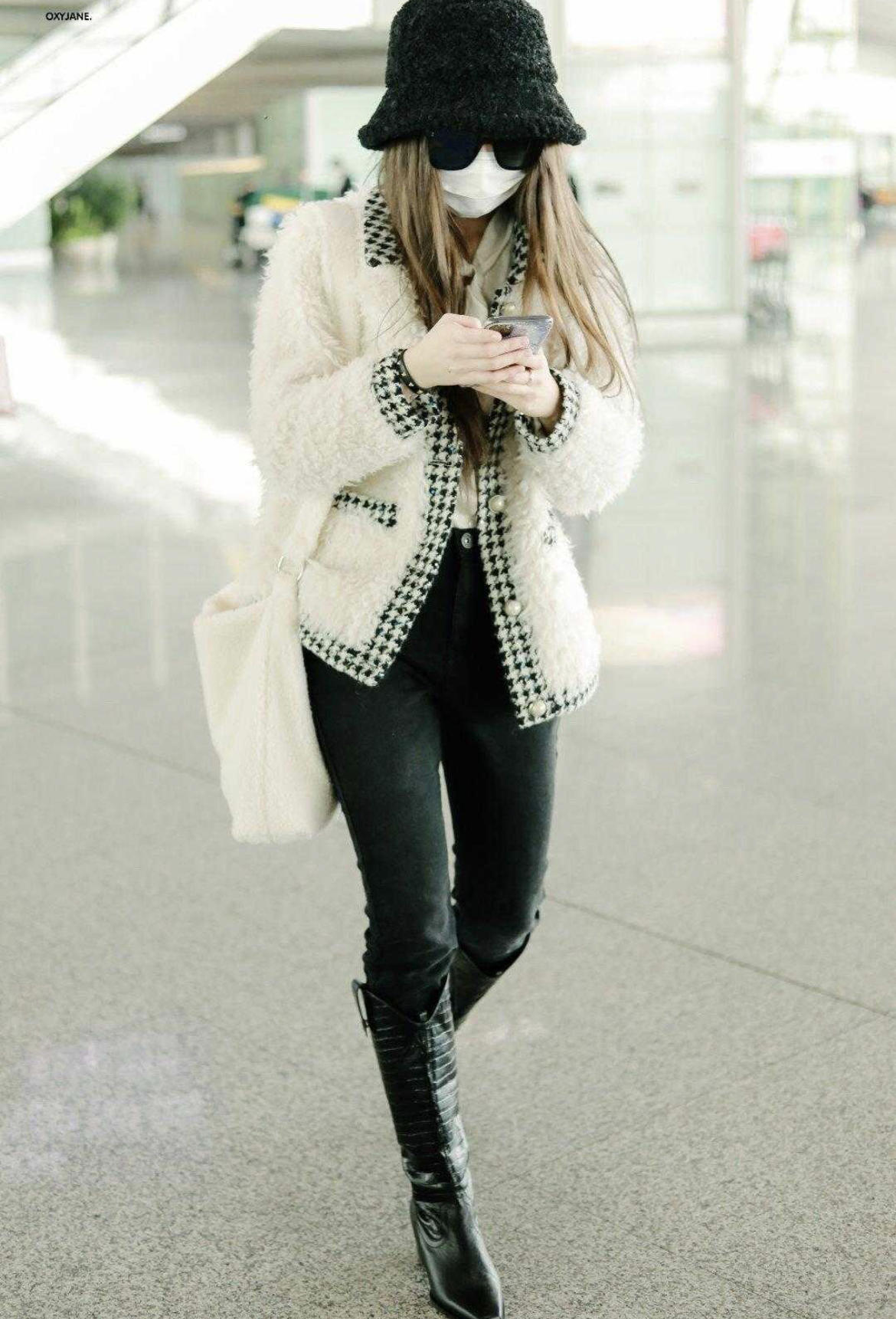 版型|章泽天不光是成功女企业家,还是潮流达人,上松下紧穿搭高级洋气