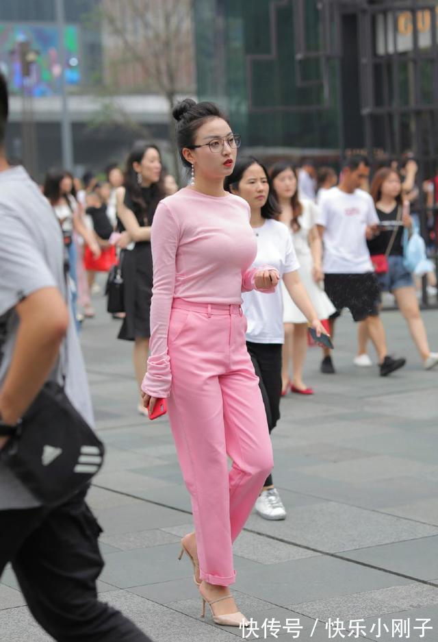 粉色系|一身粉色系穿搭,成就了女生清新雅致的美,也是浪漫又甜美的颜色