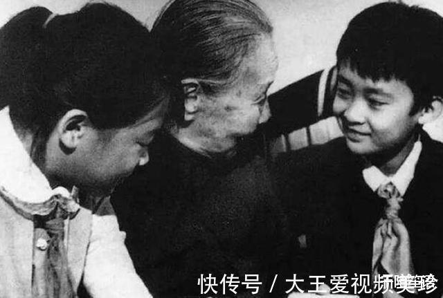 徐志摩|被张爱玲讽刺,被林徽因怼,被鲁迅瞧不起,为何她们都看不惯冰心