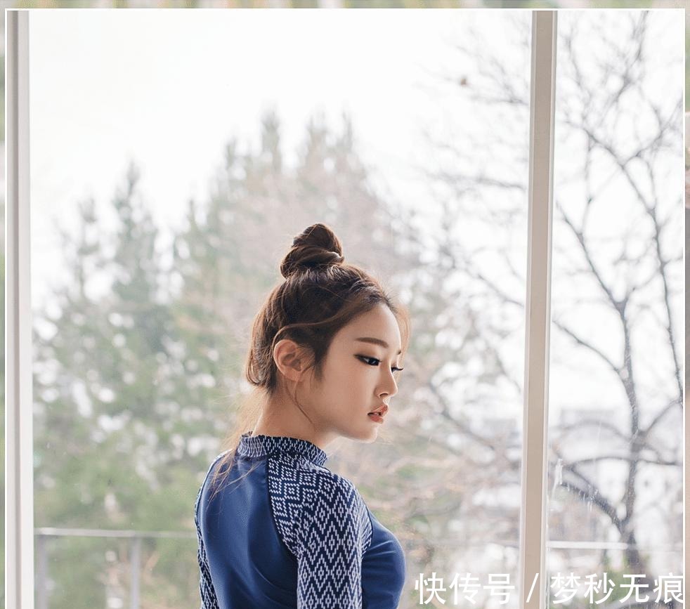 泳衣 身姿纤细立体的泳衣小姐姐，秀气动人，显得女人时尚有气质！