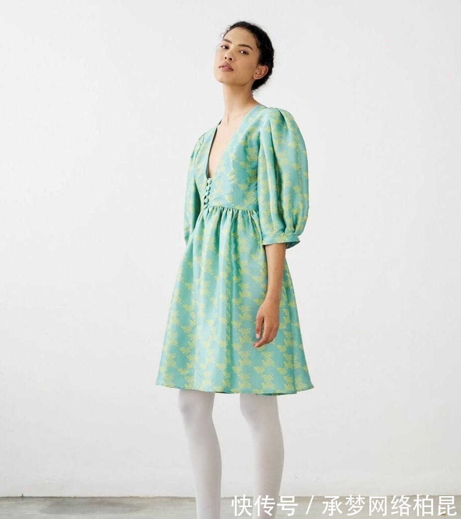 要点|腿粗的女生有福了,丝袜搭配性感迷人有气质