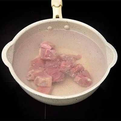 萝卜煲牛楠