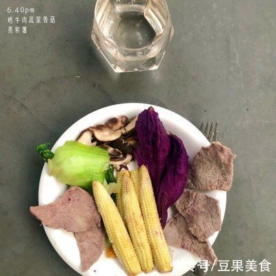 滋味|#不容错过的鲜美滋味#快速出菜轻食拌牛肉附上开放式调味建议