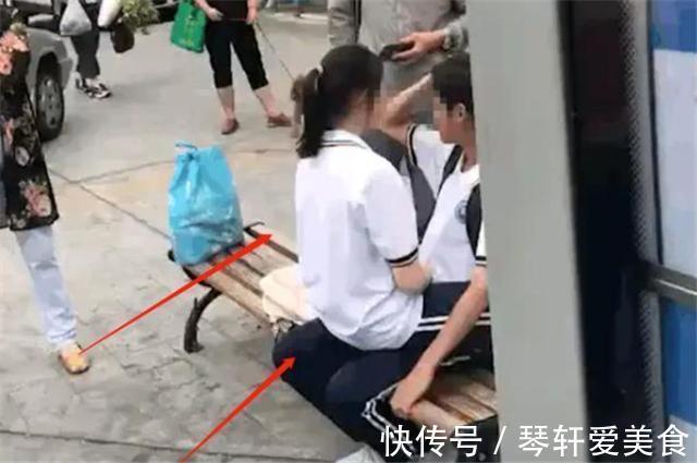 异性|儿子约女同学来家里玩，监控拍下这画面，爸爸想发火却忍住了