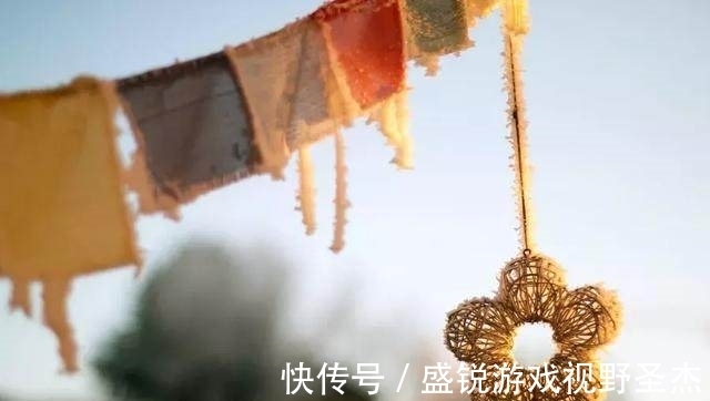 男不读纳兰容若,女不读仓央嘉措