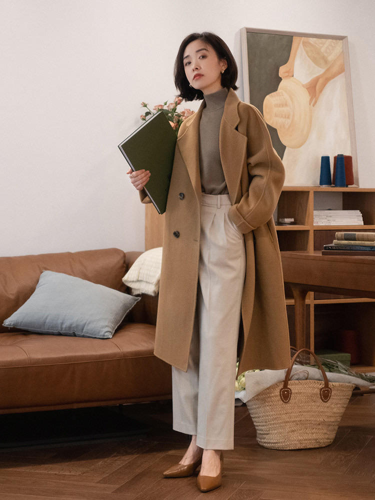 红色 知性女人今年都穿大衣,想要高雅端庄的气质形象,只需备上这4色