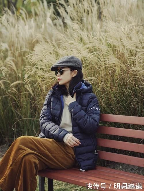 羽绒服 羽绒服不要配打底裤,过时了!学三木这样穿,时髦又保暖