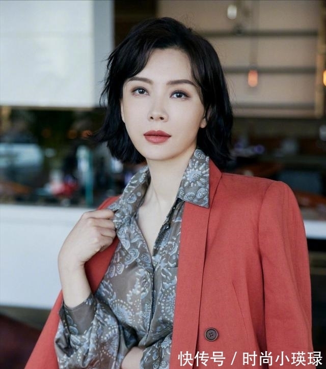 发质|若你才四十岁,这3种“老阿姨发型”建议别留,难看显老还特土