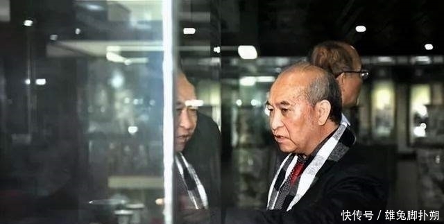 整理|他在姨妈临终时获得藏宝图,花了十年整理宝藏,却捐给国家6万件