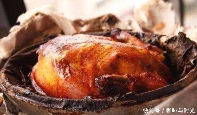 中国最著名的4大“烧鸡”,叫花鸡上榜,吃货连骨头也不放过!