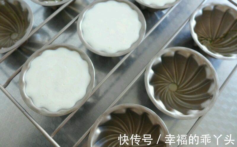 抹茶牛奶液|自制抹茶奶酪布丁，爽滑香甜，下午茶的好选择，大人孩子都爱吃