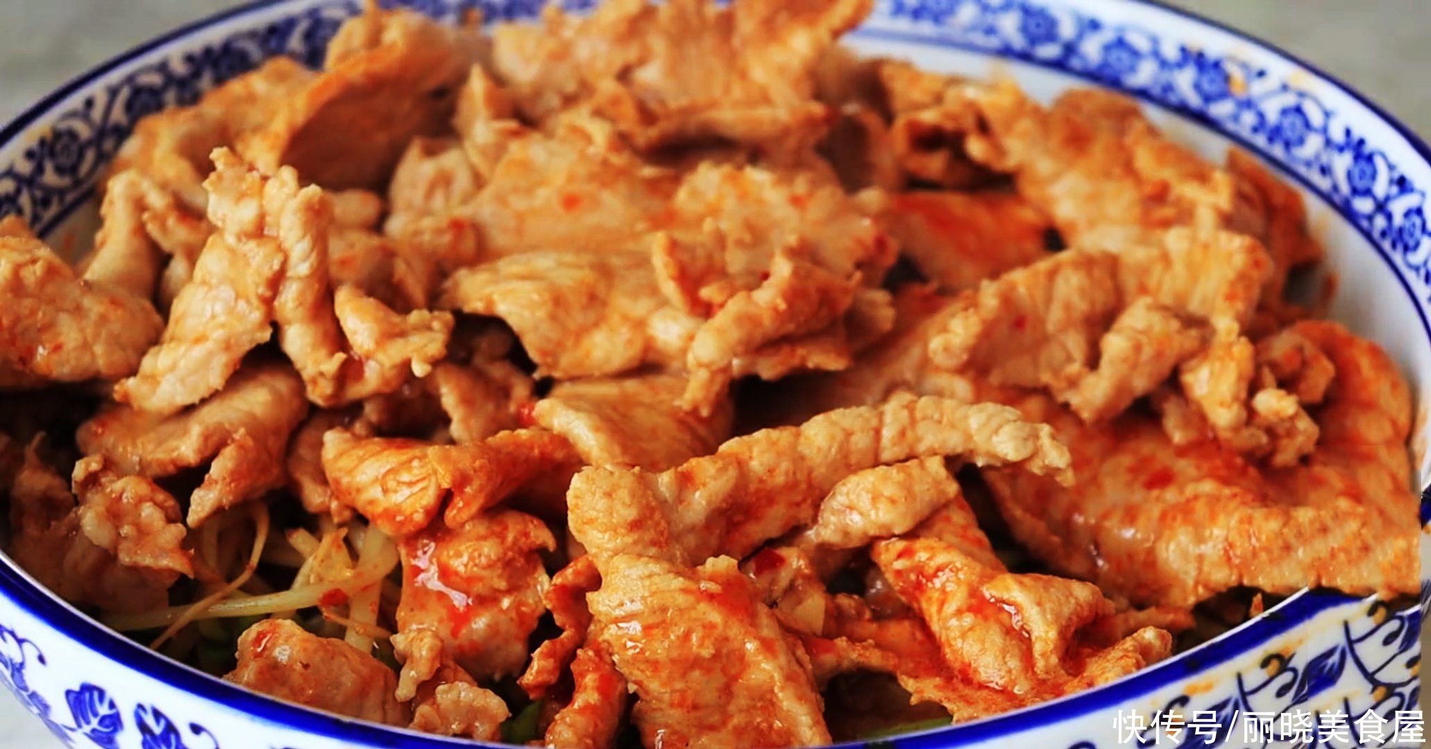 肉片|水煮肉片原来这么简单，学会这个窍门，肉片鲜嫩入味，真好吃