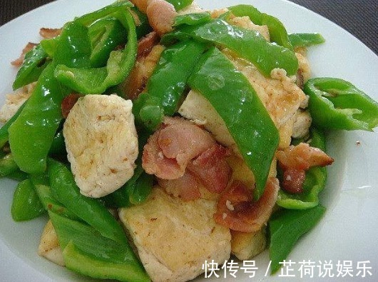 大肚腩|炒青椒时加一宝,三天一盘,疏通血管,大肚腩不见了,皮肤更细腻