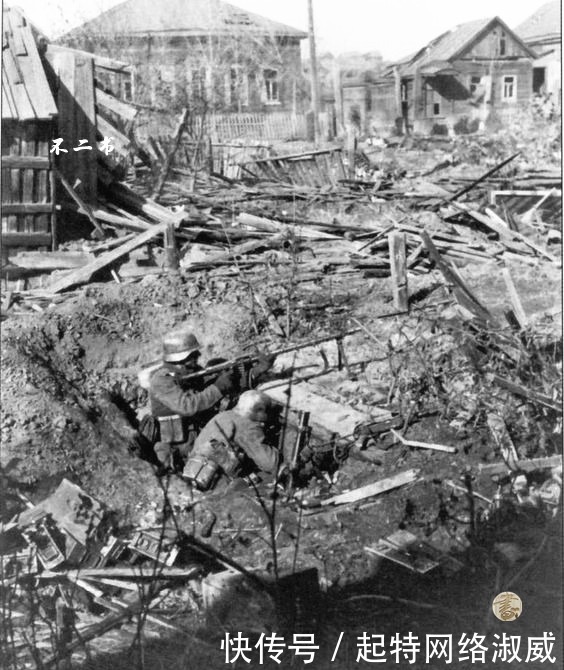 照片拍摄于二战斯|斯大林格勒战役有多惨烈？看看这些真实老照片，苏德之间的生死战
