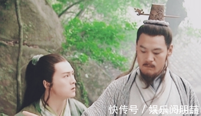 华山派#金庸笔下最愚蠢的门派，本派武功冠绝武林，门人却去偷别派烂武功